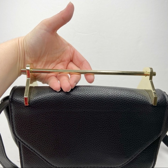 Black Faux Leather Structured Metal Handle Purse - Picture 5 of 13